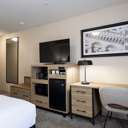 Sandman Hotel & Suites Winnipeg Airport Exterior foto